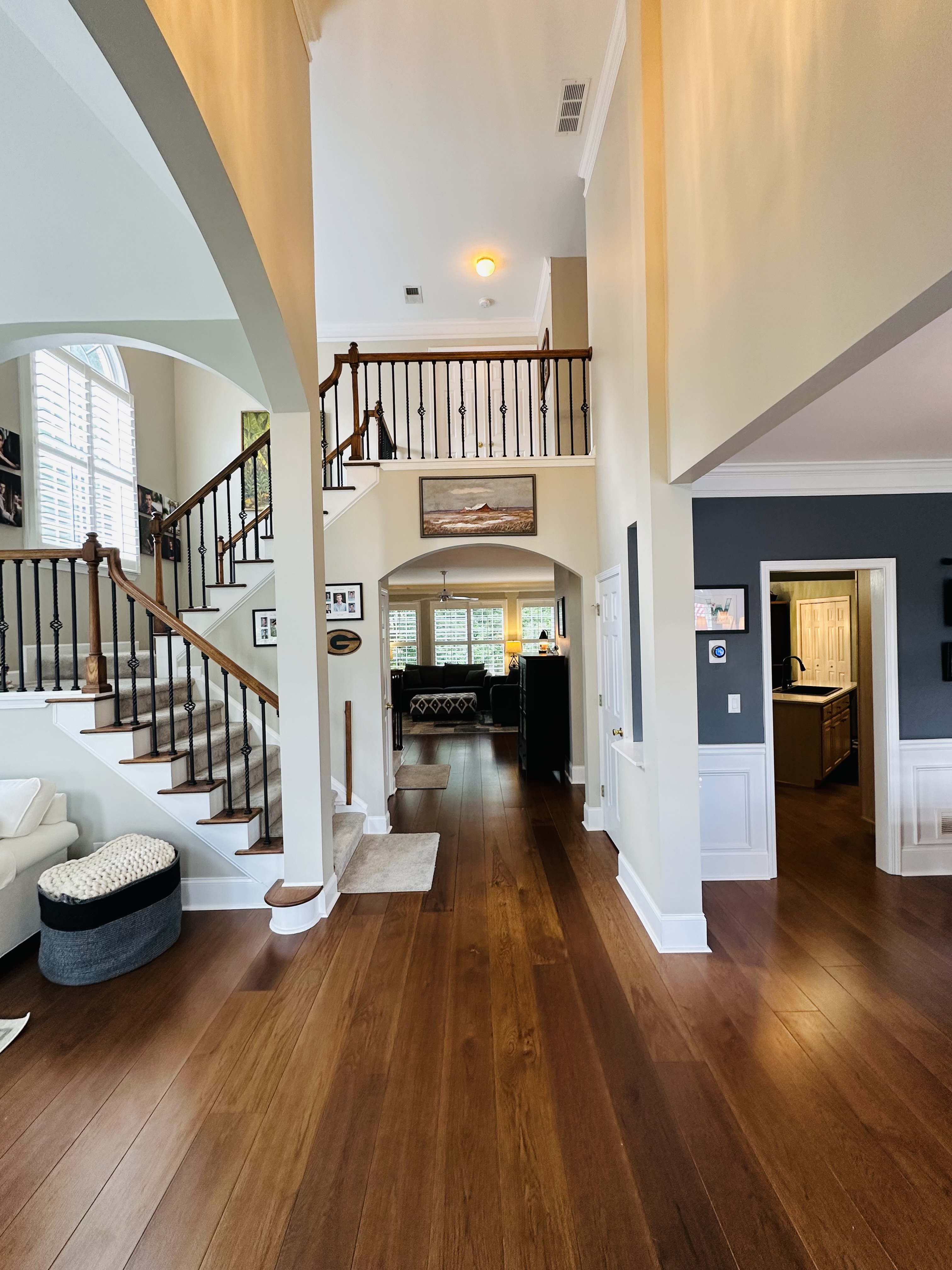 Foyer & Dual Staircase
